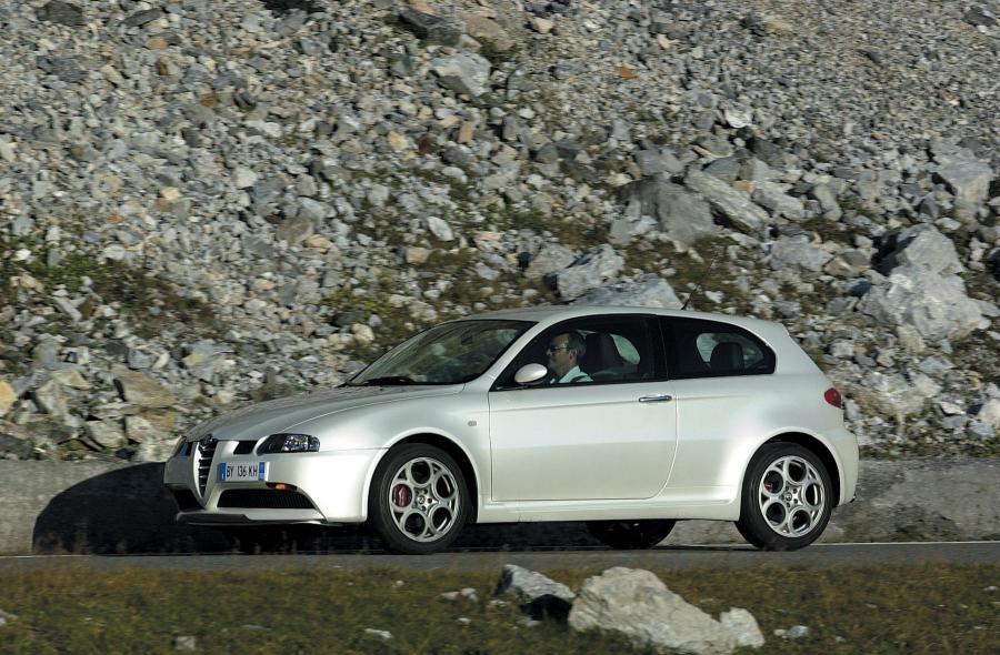  Alfa Romeo 147 GTA 2002 года  (фото 43 из 70)